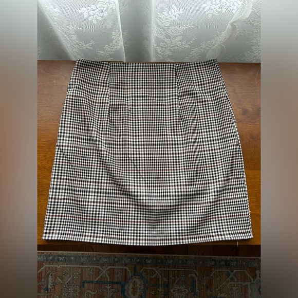 Dynamite Plaid Mini Skirt - Picture 2 of 7